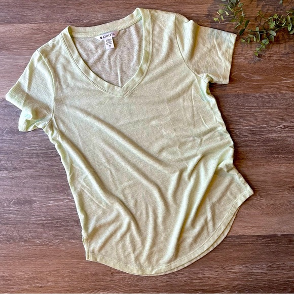 Athleta Breezy Scoop V Neck Tee - Picture 4 of 5